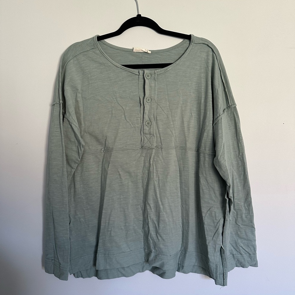 Women's Long Sleeve Green Top
